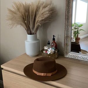 Brown hat